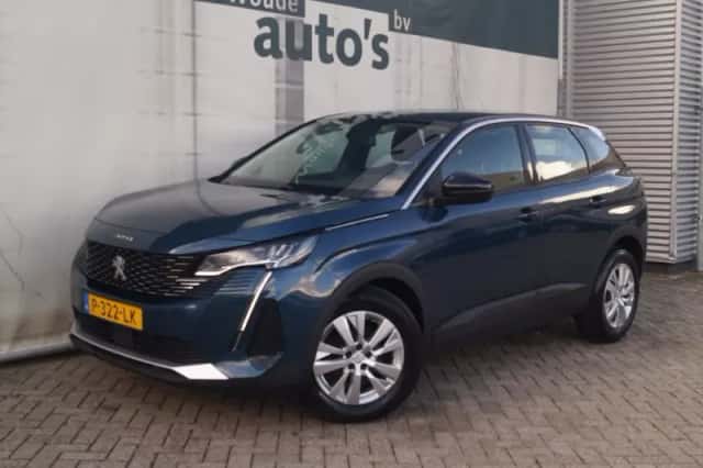 Peugeot 3008 (2022) thumbnail 3