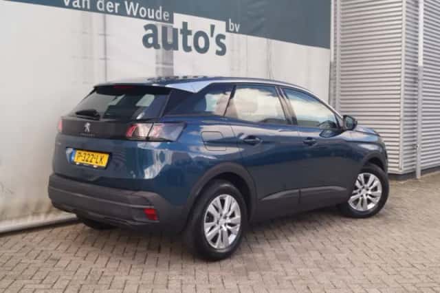 Peugeot 3008 (2022) thumbnail 5