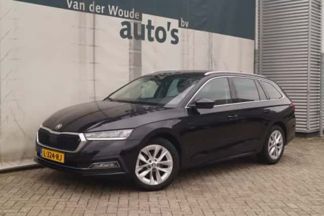 Škoda Octavia (2020) thumbnail 3