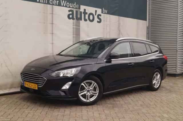 Ford Focus (2022) thumbnail 3
