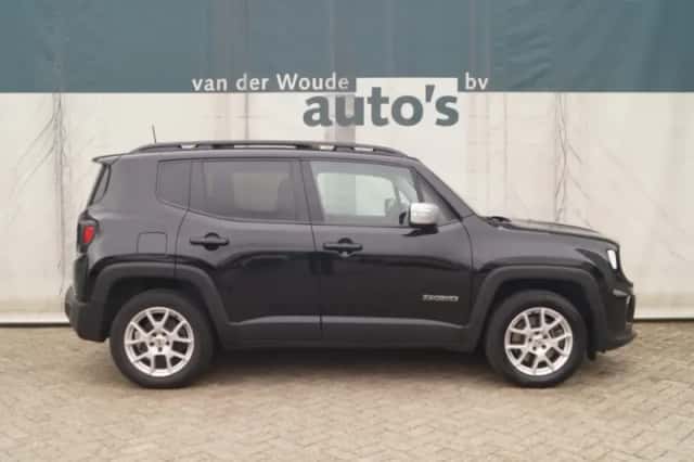 Jeep Renegade (2022) thumbnail 2