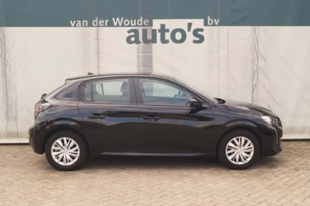 Peugeot 208 (2022) thumbnail 2