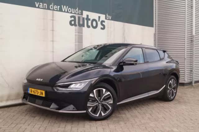 Kia EV6 (2022) thumbnail 4