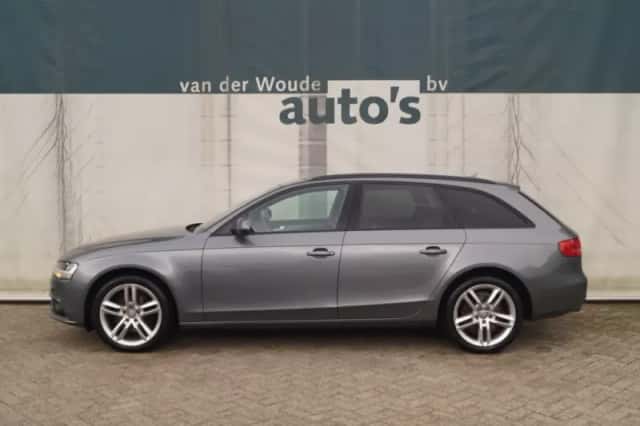 Audi A4 (2013) thumbnail 1