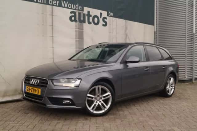 Audi A4 (2013) thumbnail 3