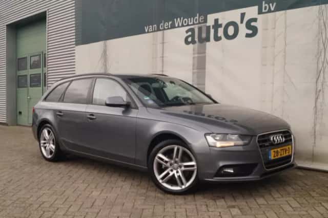 Audi A4 (2013) thumbnail 4