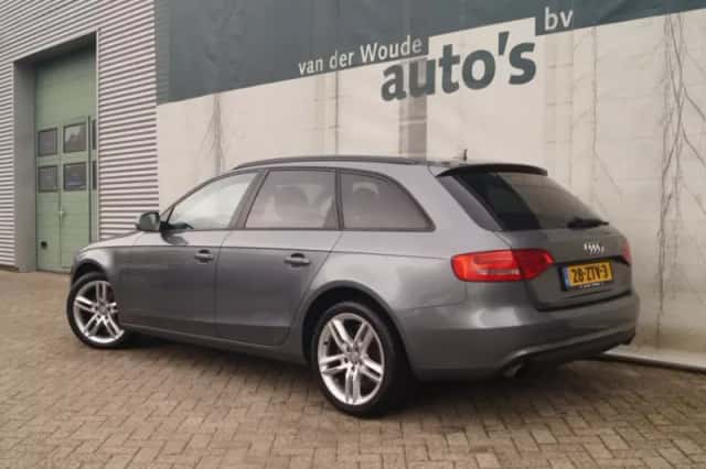 Audi A4 (2013) thumbnail 6