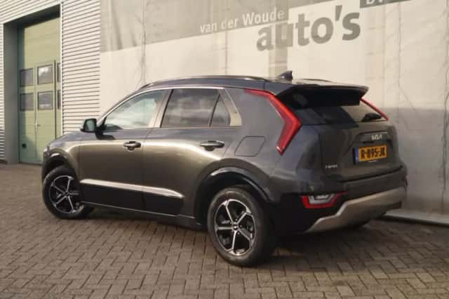 Kia Niro (2022) thumbnail 6