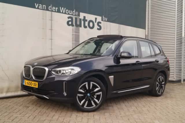 BMW iX3 (2021) thumbnail 4