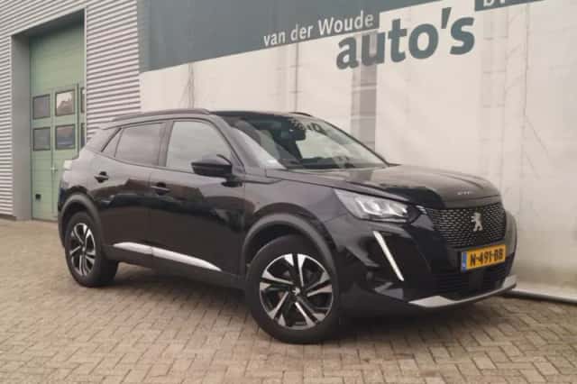 Peugeot 2008 (2021) thumbnail 4