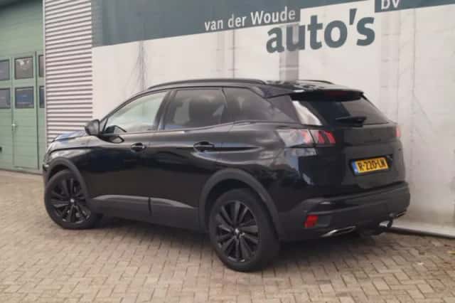 Peugeot 3008 (2022) thumbnail 6