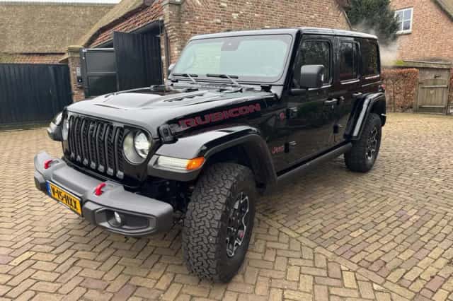 Jeep Wrangler (2024) thumbnail 1