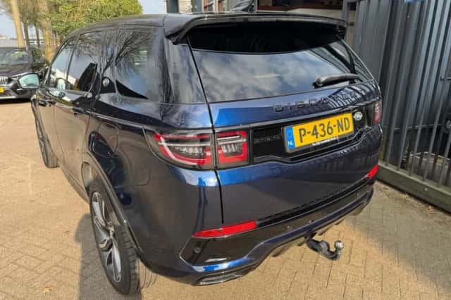 Land Rover Discovery Sport (2022) thumbnail 4