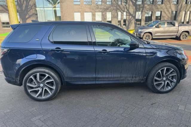 Land Rover Discovery Sport (2022) thumbnail 6