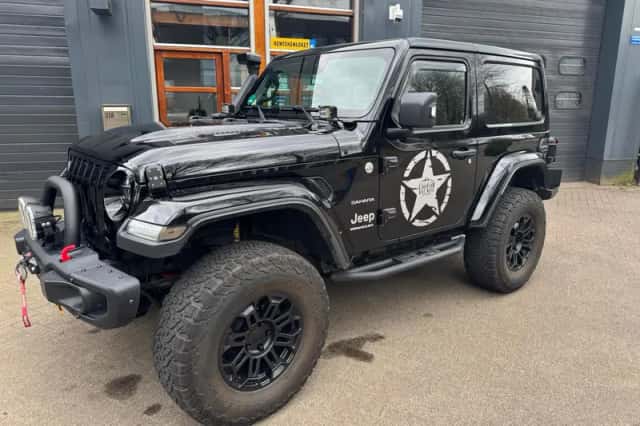 Jeep Wrangler (2020) thumbnail 6