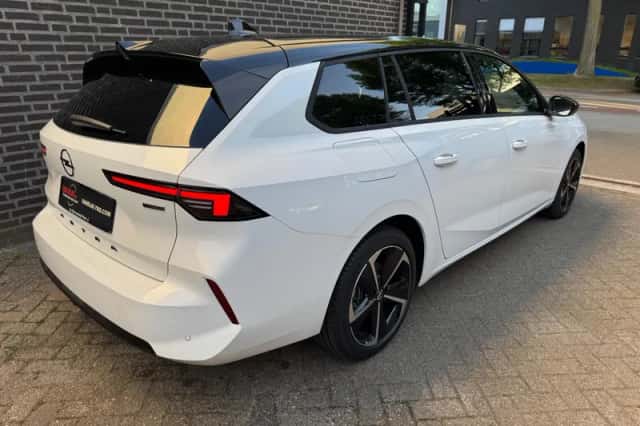 Opel Astra (2025) thumbnail 5