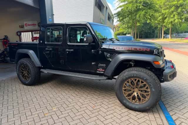 Jeep Gladiator (2022) thumbnail 6