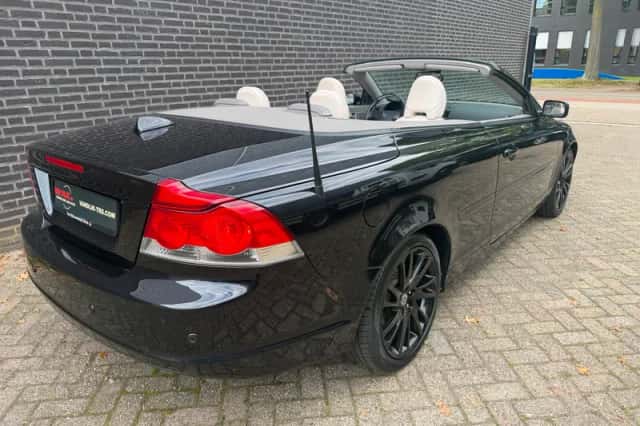 Volvo C70 (2007) thumbnail 2