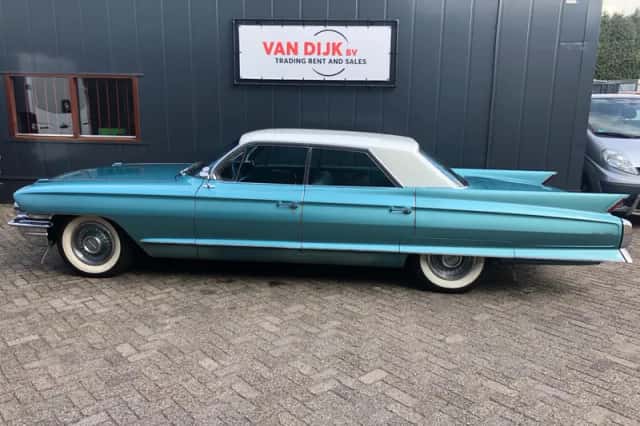 Cadillac De Ville (1962) thumbnail 1