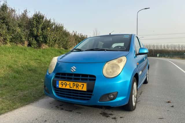 Suzuki Alto (2010) thumbnail 1