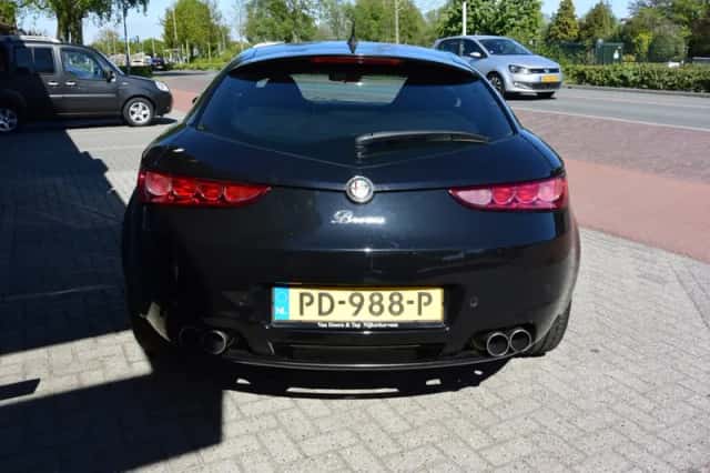 Alfa Romeo Brera (2010) thumbnail 4