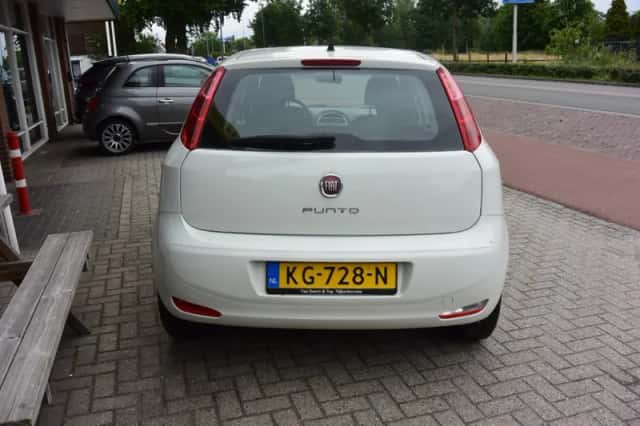 Fiat Punto (2016) thumbnail 5