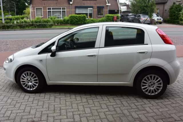 Fiat Punto (2016) thumbnail 6