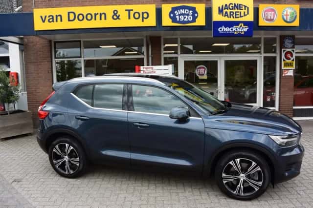Volvo XC40 (2022) thumbnail 1