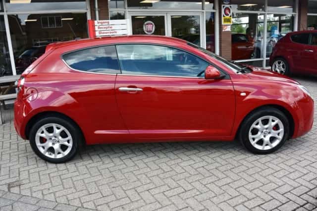 Alfa Romeo MiTo (2014) thumbnail 3