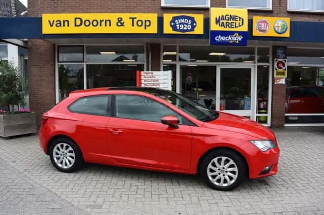 SEAT Leon (2014) thumbnail 1