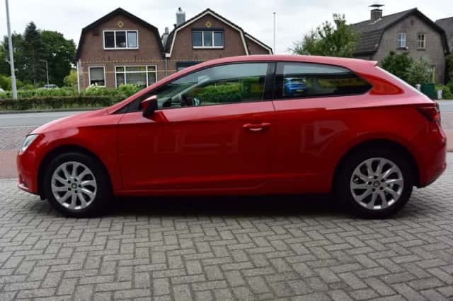 SEAT Leon (2014) thumbnail 5