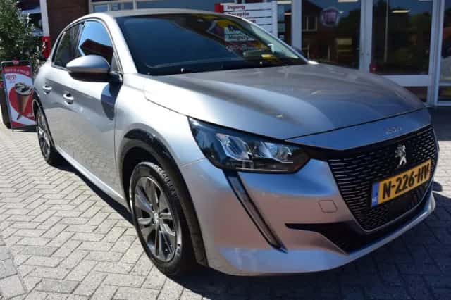 Peugeot e-208 (2021) thumbnail 3