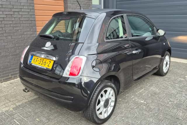 Fiat 500 (2011) thumbnail 2