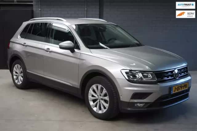 Volkswagen Tiguan (2019) thumbnail 1