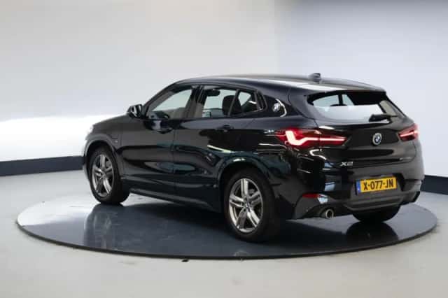 BMW X2 (2020) thumbnail 2