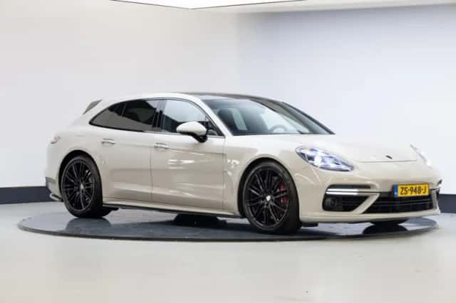 Porsche Panamera (2018) thumbnail 1