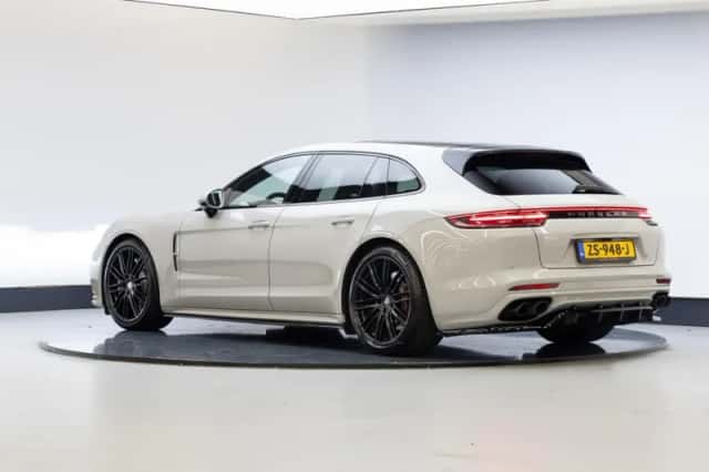 Porsche Panamera (2018) thumbnail 2