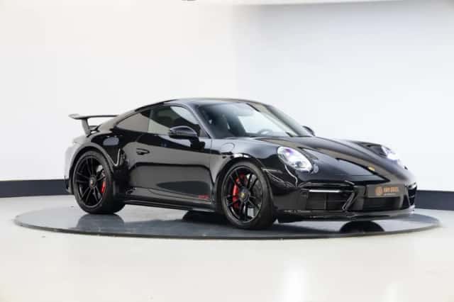 Porsche 911 (2022) thumbnail 1
