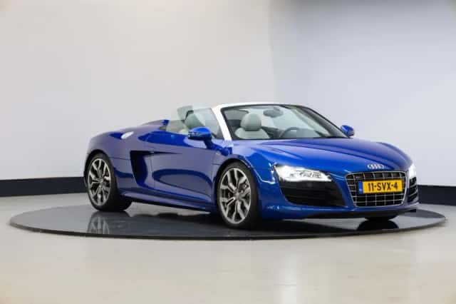 Audi R8 (2012) thumbnail 3