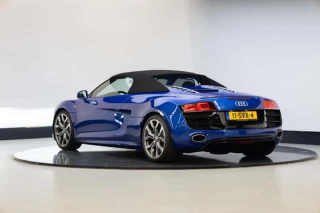 Audi R8 (2012) thumbnail 4