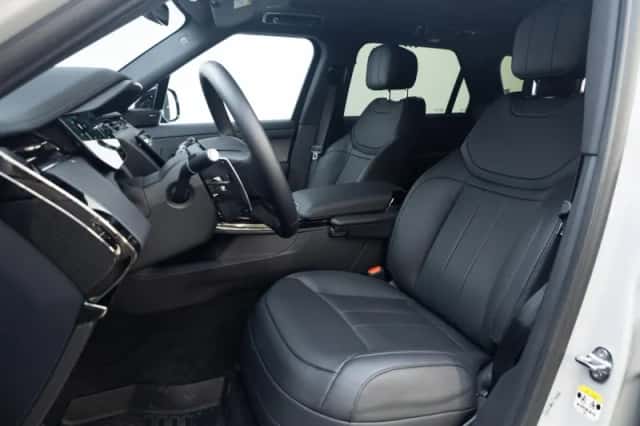 Land Rover Range Rover Sport (2025) thumbnail 5