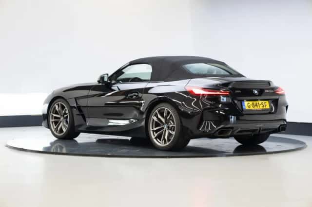 BMW Z4 (2019) thumbnail 2