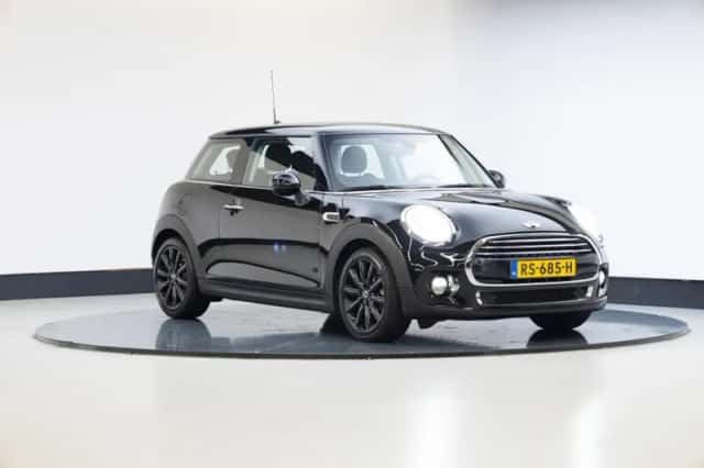 MINI Cooper (2016) thumbnail 1