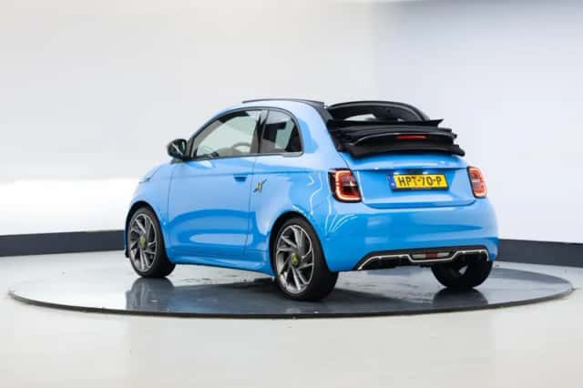 Abarth 595 (2023) thumbnail 4