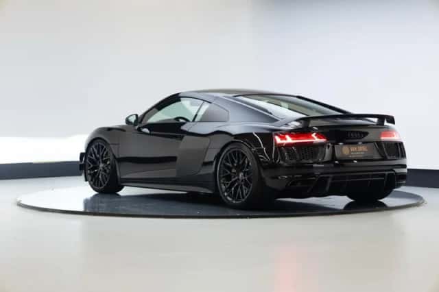 Audi R8 (2016) thumbnail 2