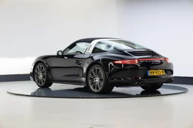 Porsche 911 (2014) thumbnail 3