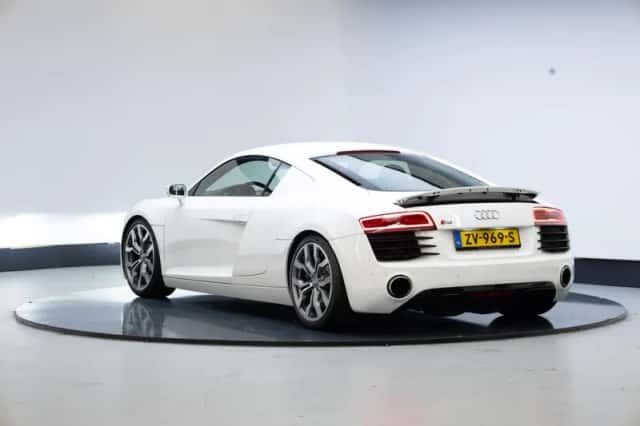 Audi R8 (2013) thumbnail 2