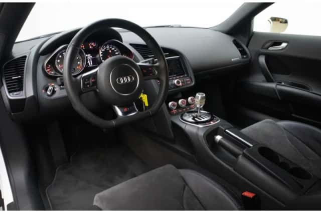 Audi R8 (2013) thumbnail 3
