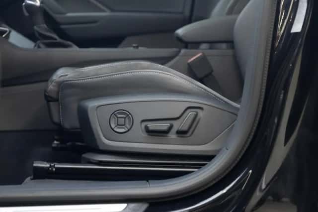 Audi Q3 (2022) thumbnail 5