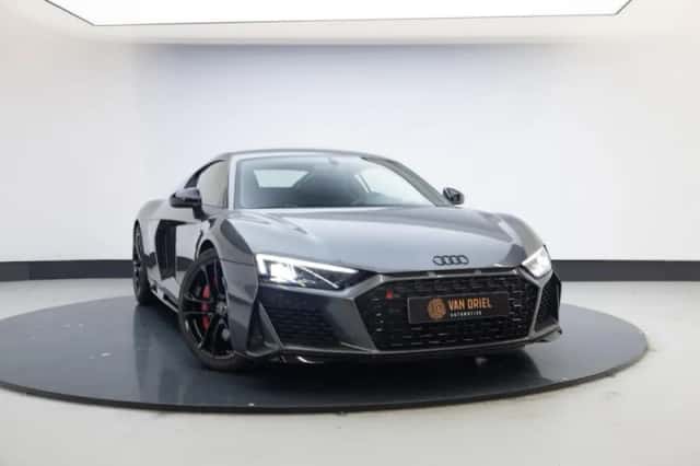 Audi R8 (2021) thumbnail 3